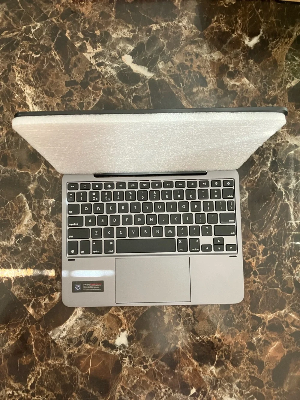 Brydge Air MAX+ Wireless Keyboard Case with Trackpad for iPad Air 11